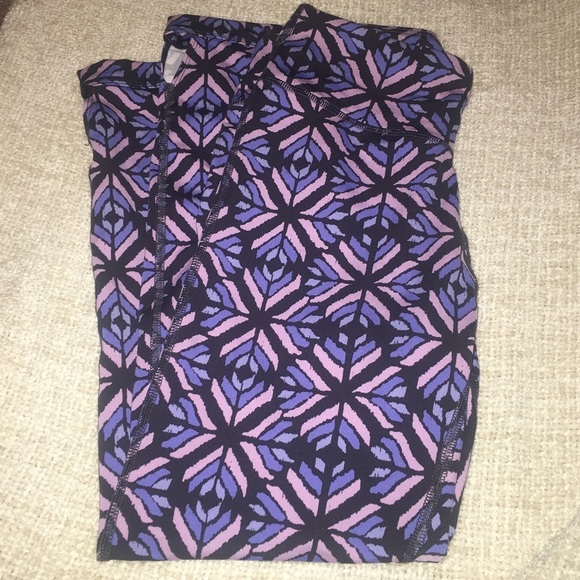 Patterned American Eagle Aerie Leggings - Picture 2 of 3